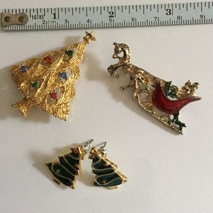 Christmas costume jewelry. 2 pins & Christmas tree earrings. Gold tone & enamel